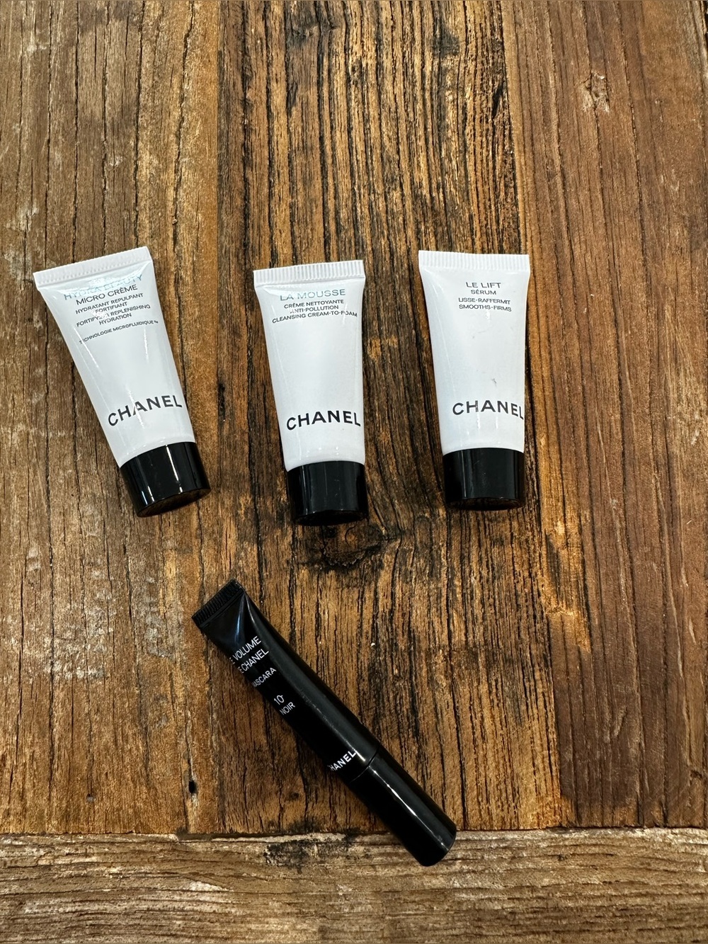 CHANEL White & Black Mini Skincare and Mascara Set